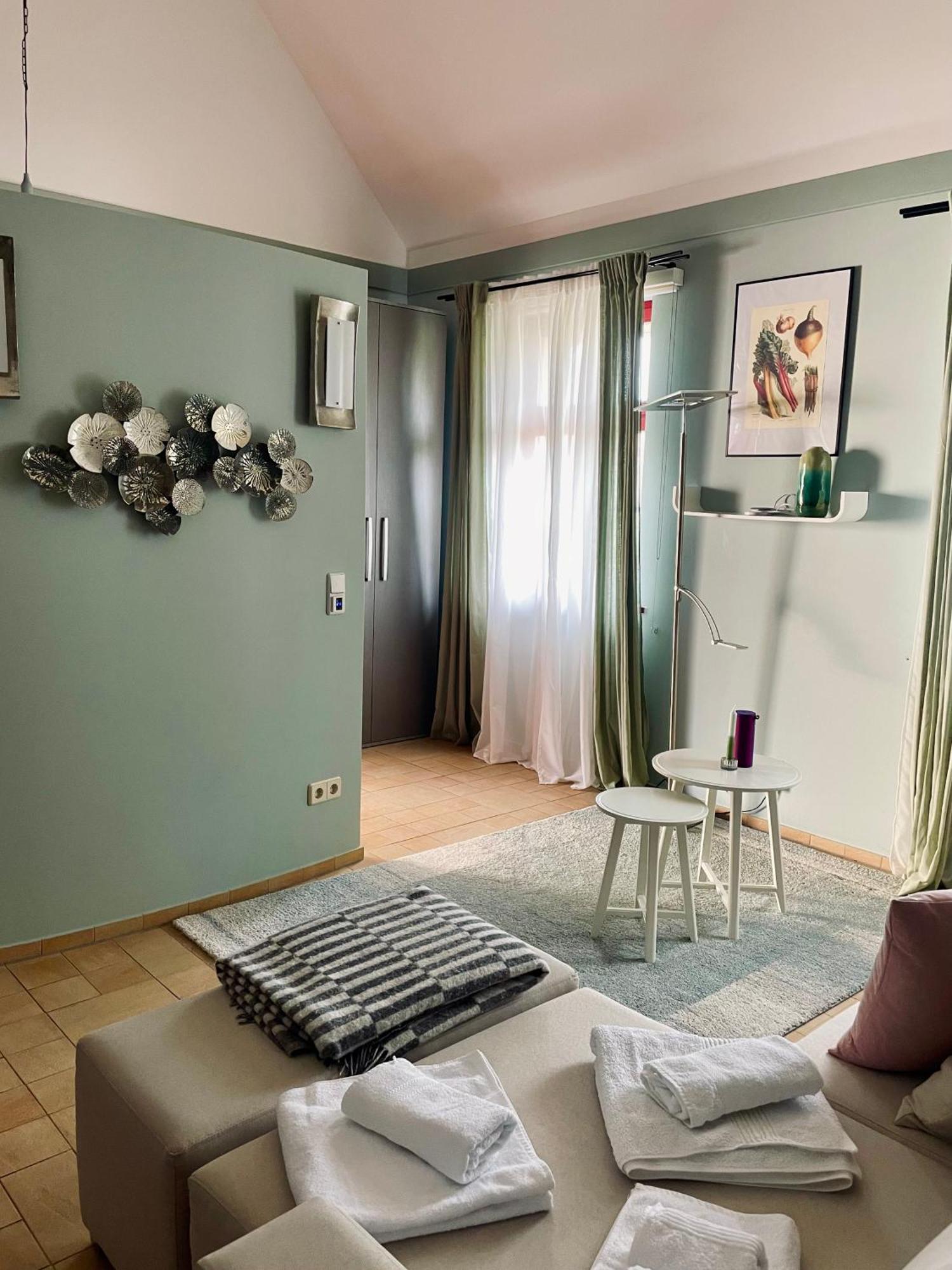 Apfelhof Biesenbrow Apartment ภายนอก รูปภาพ