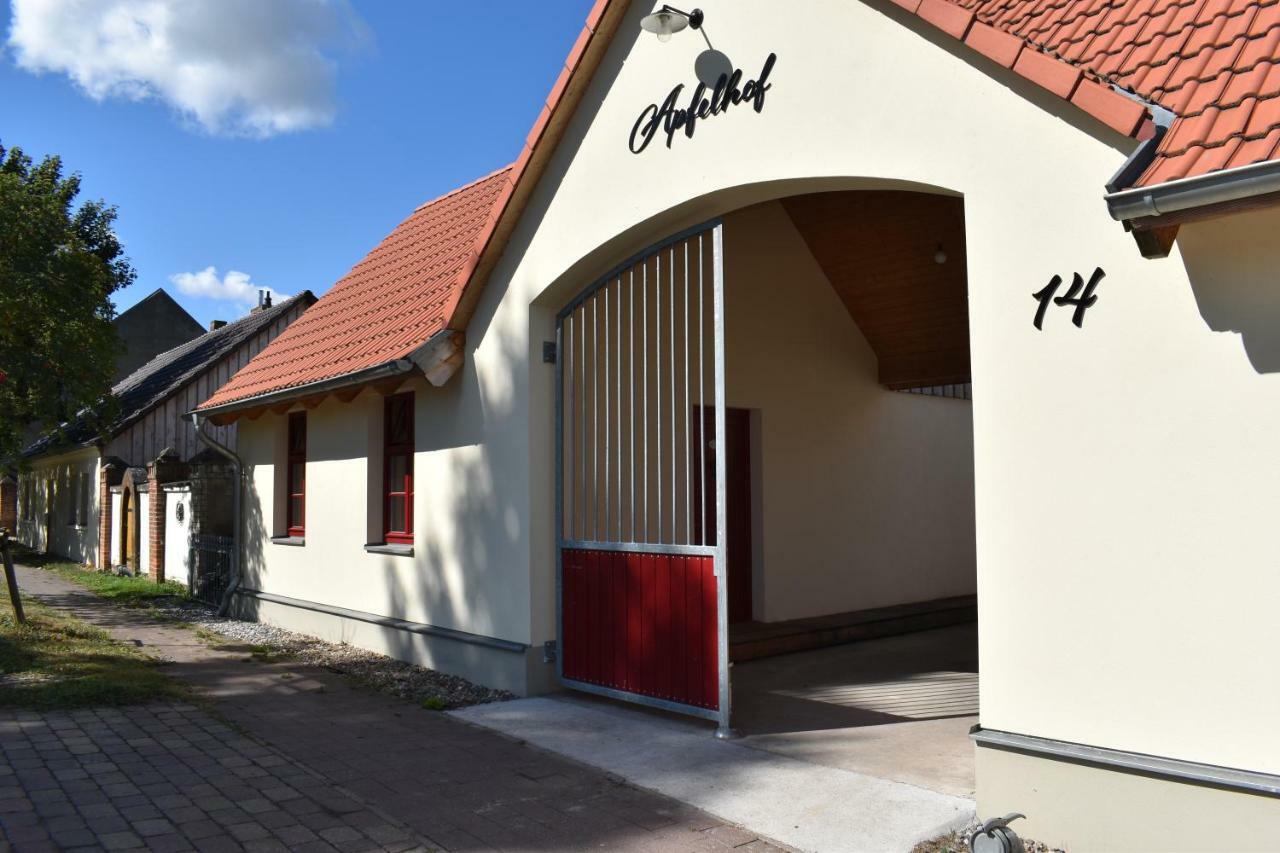 Apfelhof Biesenbrow Apartment ภายนอก รูปภาพ